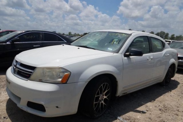 фото Dodge AVENGER SE