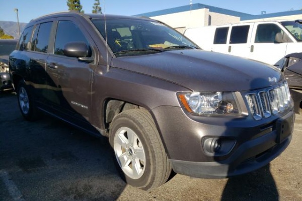фото jeep COMPASS LATITUDE