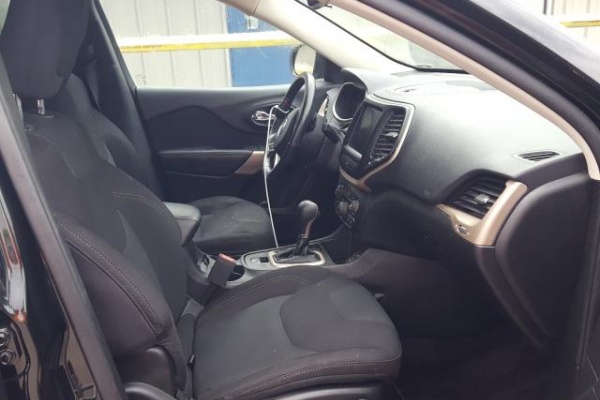 фото jeep CHEROKEE LATITUDE