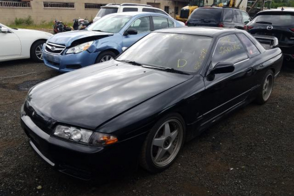 фото NISSAN SKYLINE