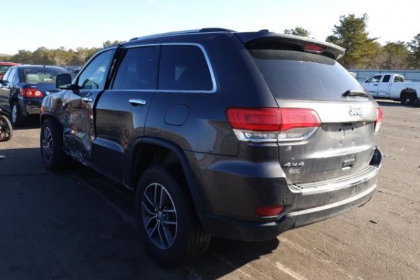 фото jeep GRAND CHEROKEE LAREDO