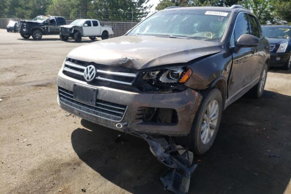 фото VOLKSWAGEN TOUAREG