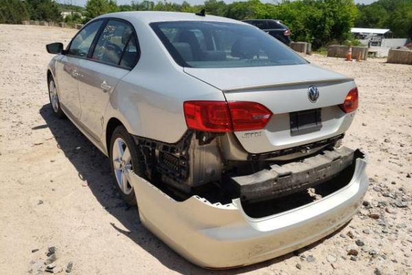 фото Volkswagen Jetta TDI