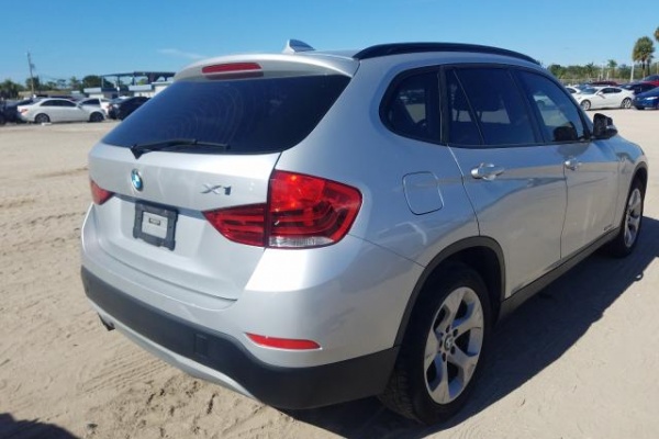 фото BMW X1 SDRIVE28I