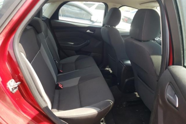 фото Ford Focus SE