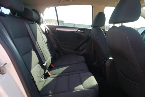 фото VOLKSWAGEN GOLF