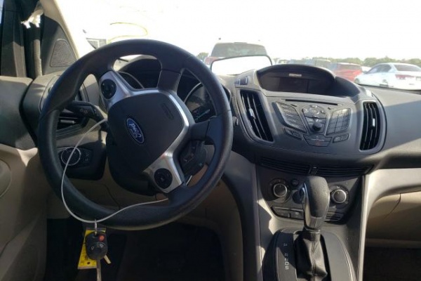фото Ford Escape SE