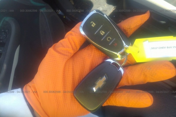 фото Chevrolet Bolt EV LT