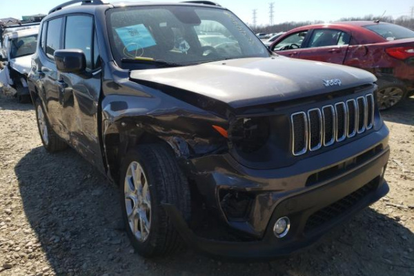 фото JEEP RENEGADE LATITUDE