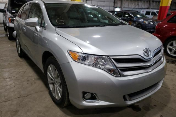 фото TOYOTA VENZA
