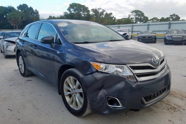 фото TOYOTA VENZA