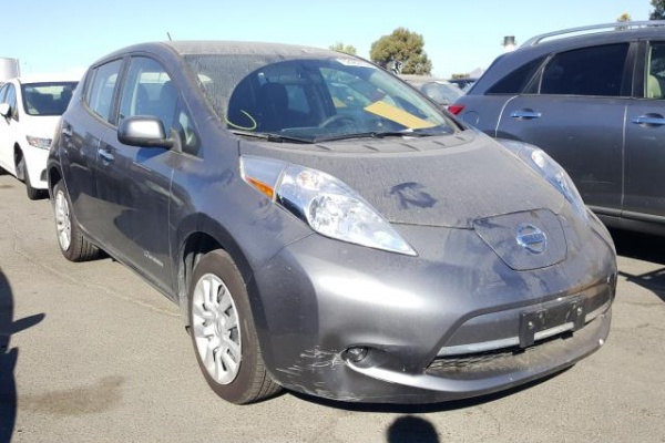 фото Nissan Leaf S