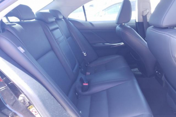 фото LEXUS IS 250