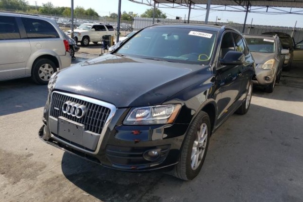 фото Audi Q5 PREMIUM