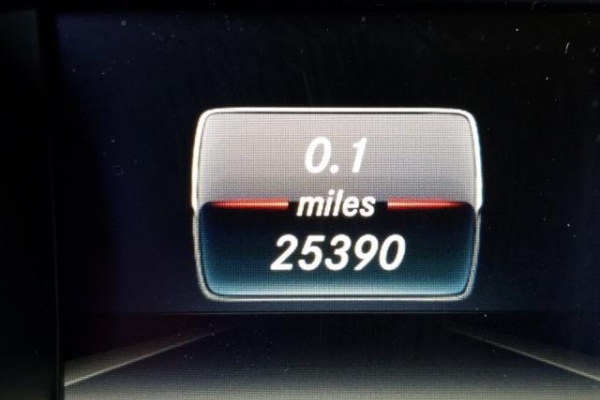 фото Mersedes-Benz GLA 250