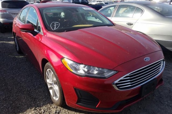 фото Ford Fusion SE