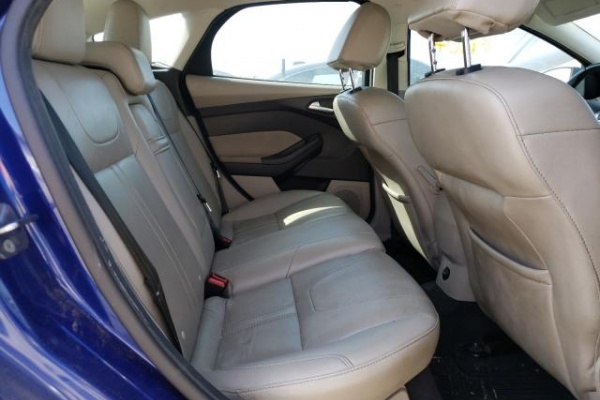 фото Ford Focus SE