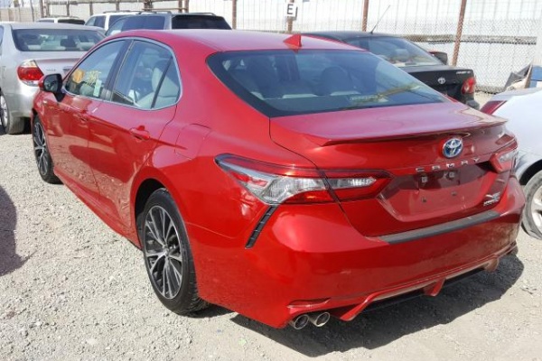 фото Toyota Camry HYBRID