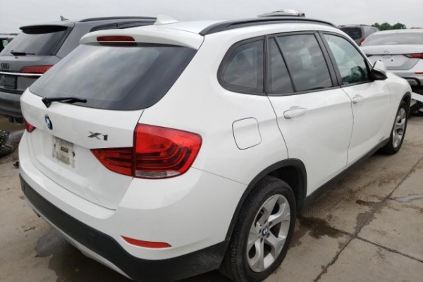 фото BMW X1 SDRIVE28I