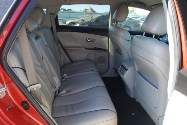 фото TOYOTA VENZA