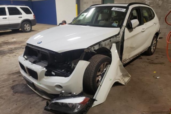 фото BMW X1 SDRIVE28I