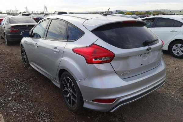 фото Ford Focus SE
