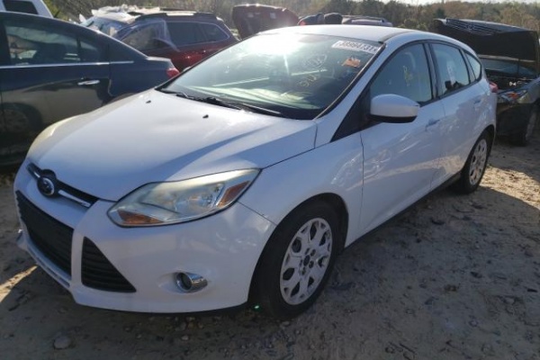 фото Ford Focus SE