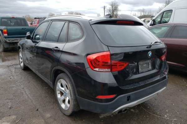 фото BMW X1 SDRIVE28I