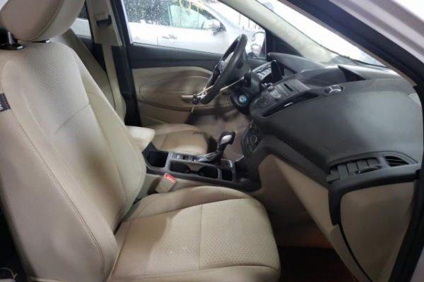 фото Ford Escape SE