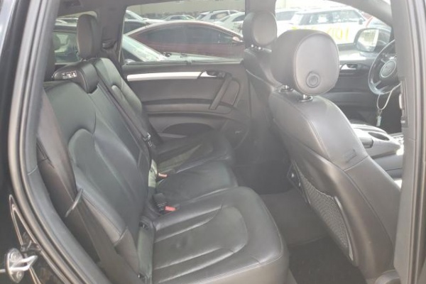 фото Audi Q7 PRESTIGE