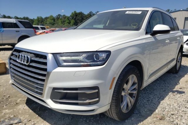 фото Audi Q7 PREMIUM