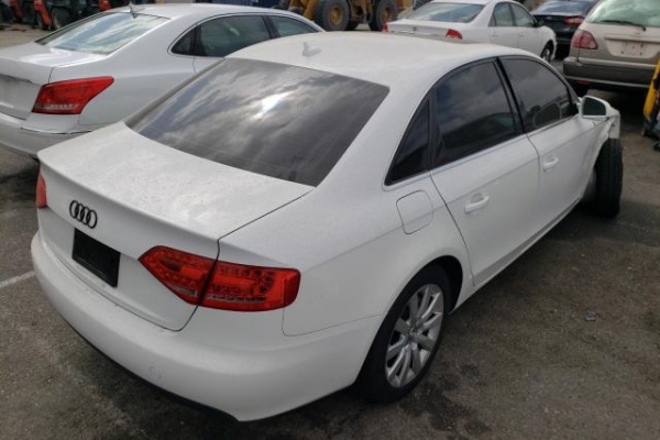 фото Audi A4 Premium