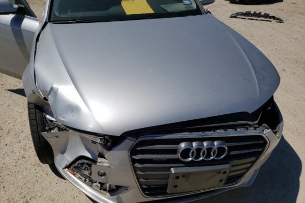 фото Audi A4 Premium