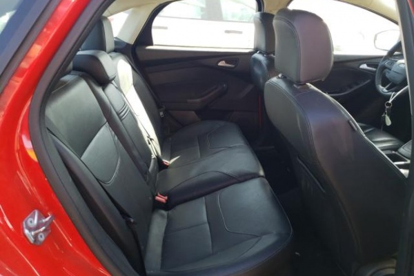 фото Ford Focus SE