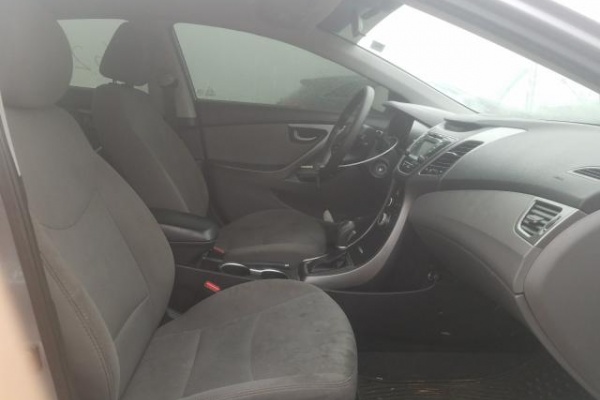 фото Hyundai Elantra SE