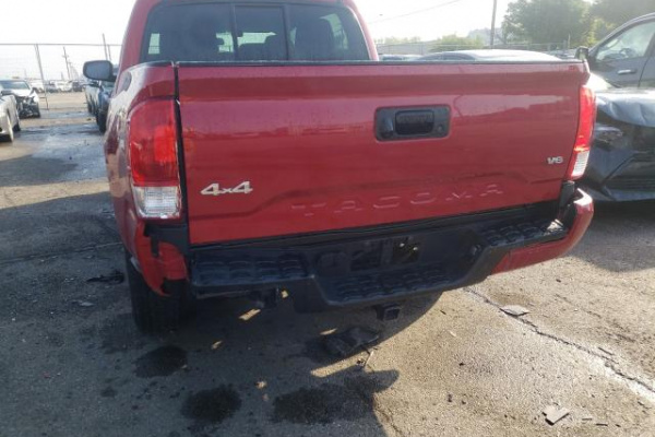 фото TOYOTA TACOMA