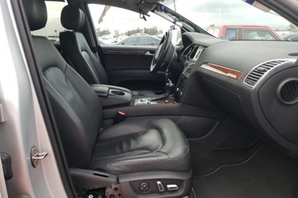 фото Audi Q7 PREMIUM