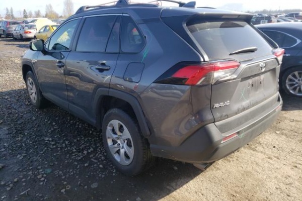 фото Toyota RAV4 LE