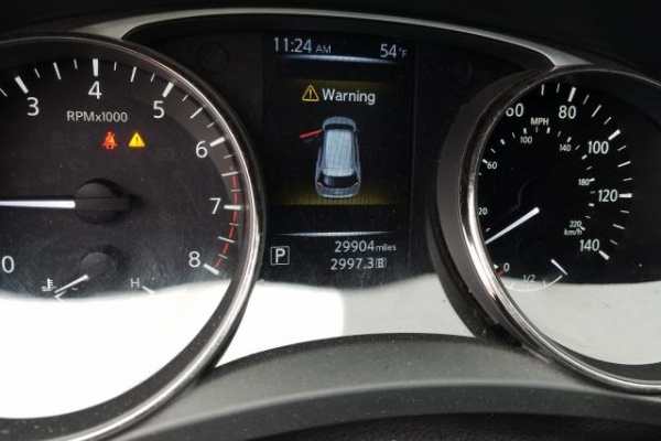 фото Nissan Rogue S