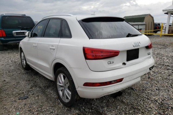 фото Audi Q3 PREMIUM