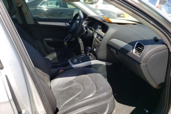 фото Audi A4 Premium