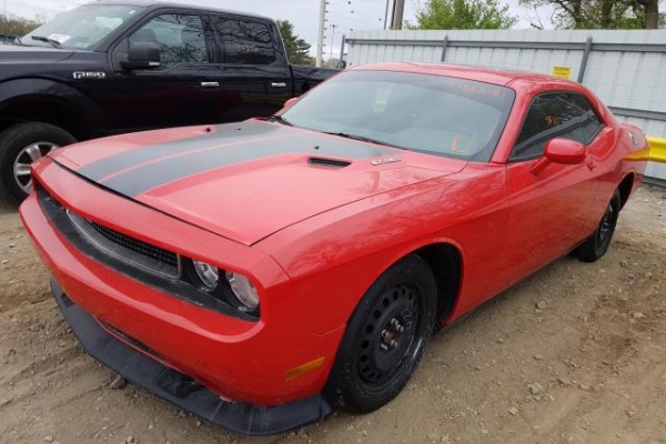 фото Dodge Challenger SXT