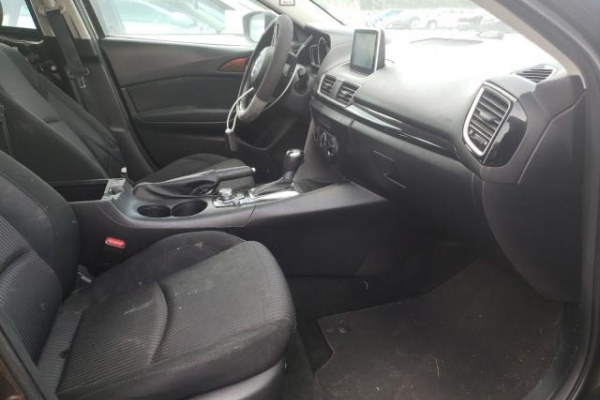 фото Mazda 3 TOURING