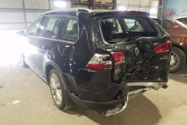 фото Volkswagen golf ALLTRACK S