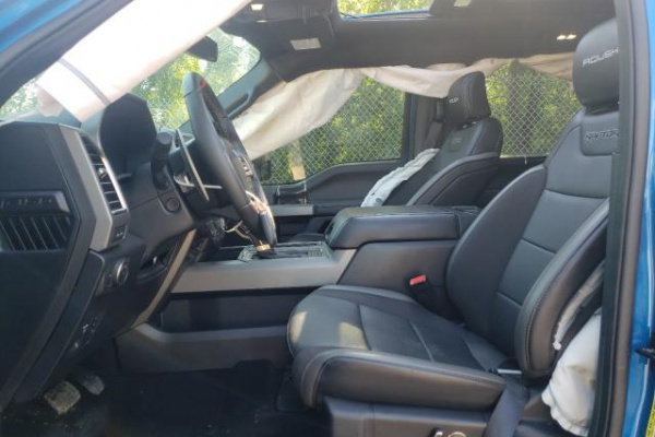 фото Ford F-150 RAPTOR