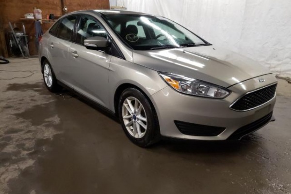 фото Ford Focus SE