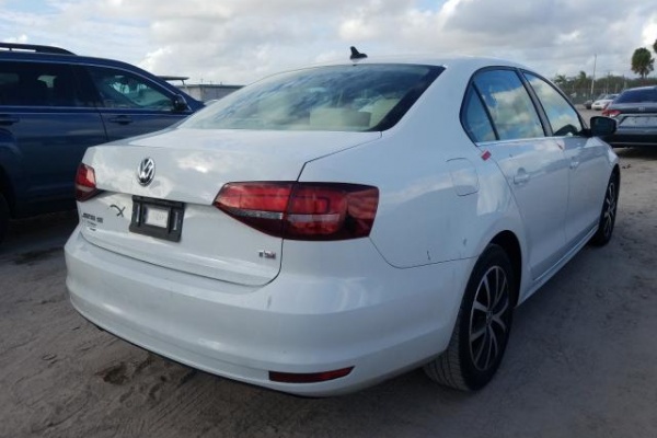 фото VOLKSWAGEN JETTA