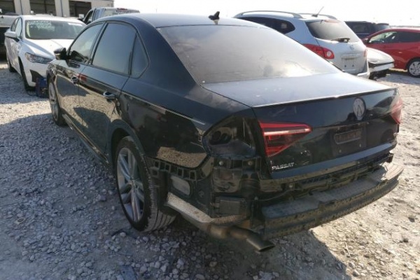 фото Volkswagen Passat S