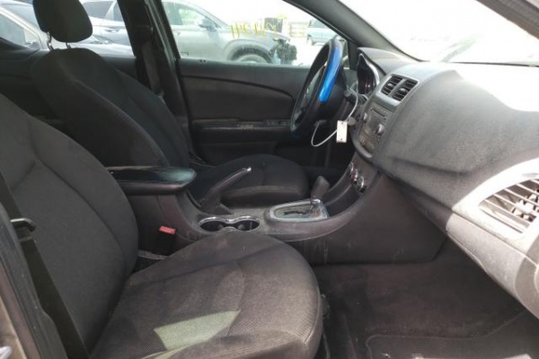 фото Dodge AVENGER SE