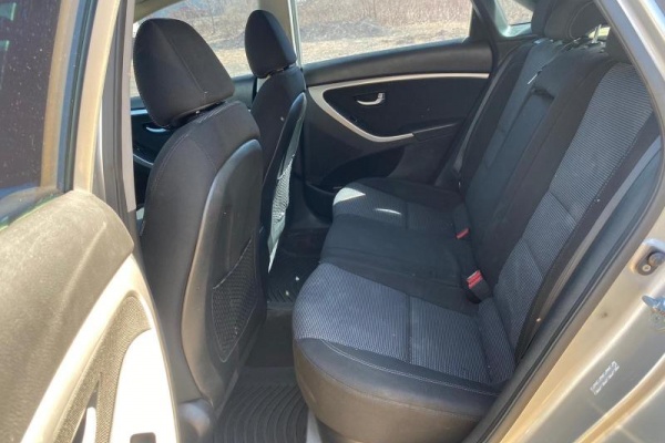 фото Hyundai Elantra GT